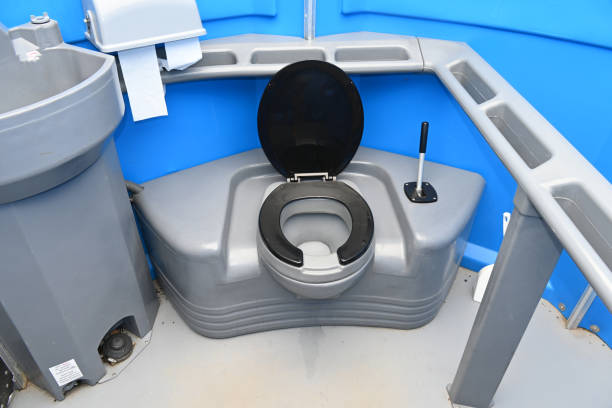 Best Luxury portable toilet rental  in Madison, IL
